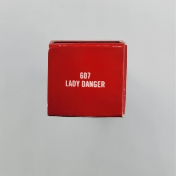 MAC Lady Danger 607 matte Lipstick - Picture 10 of 16